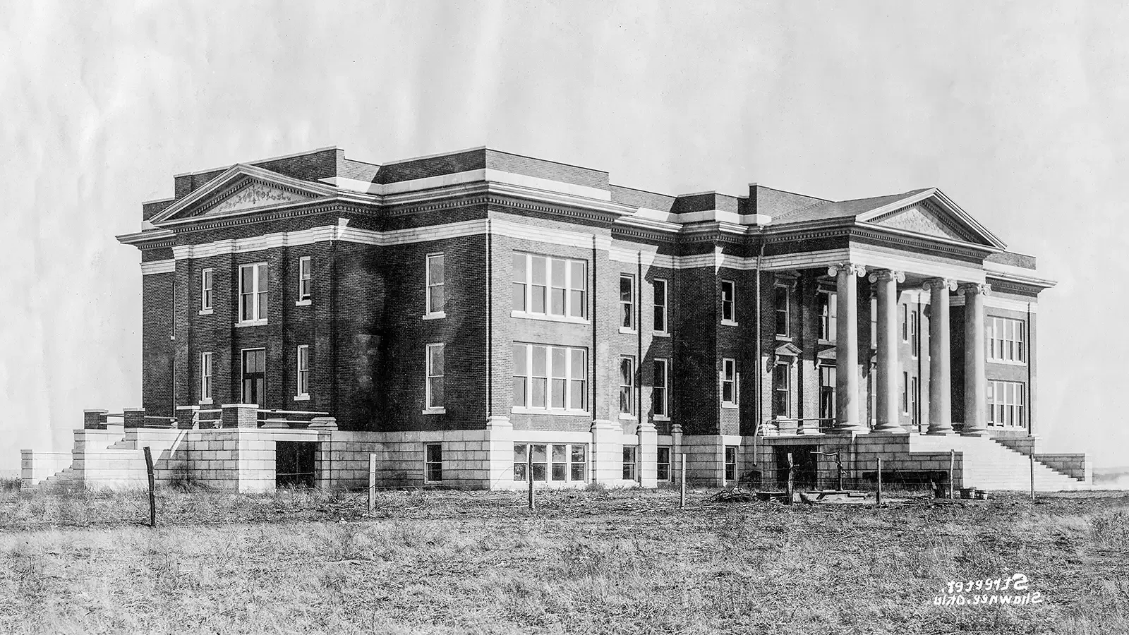 A photograph of Shawnee Hall from 1915